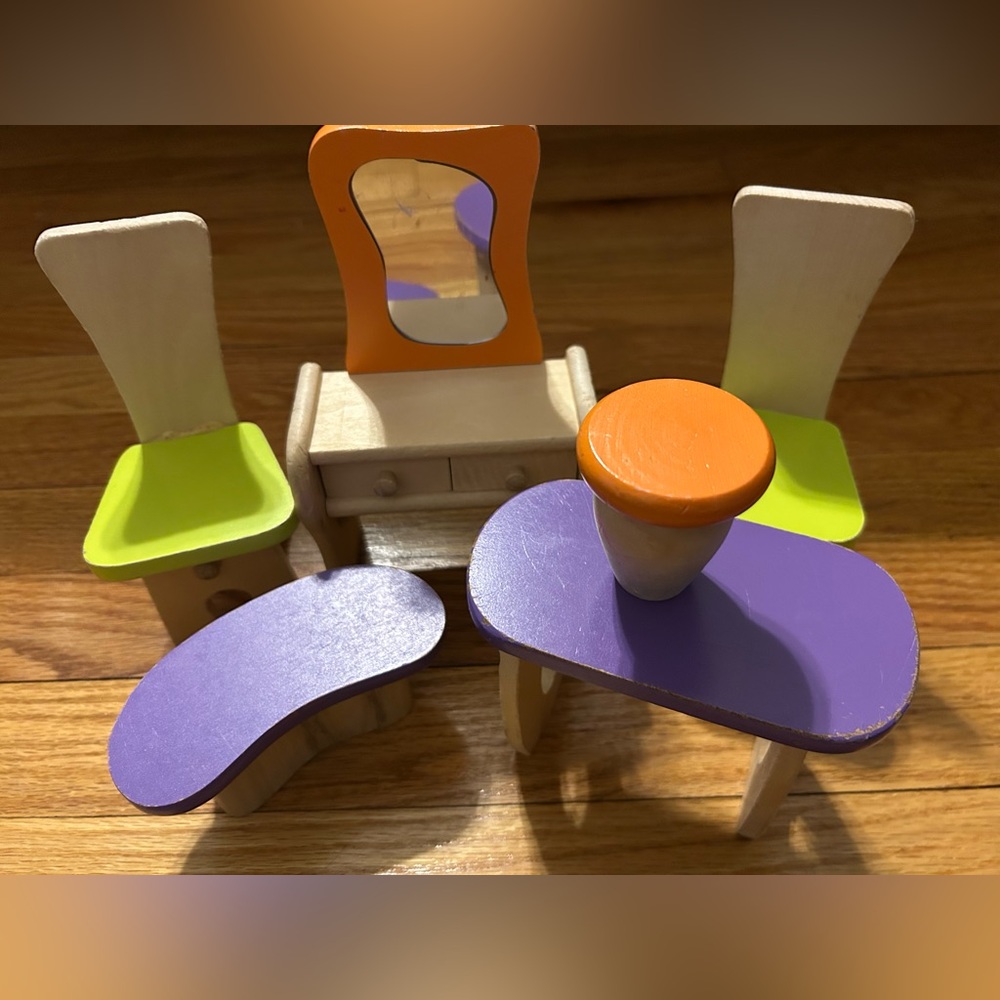 Dollhouse Furniture